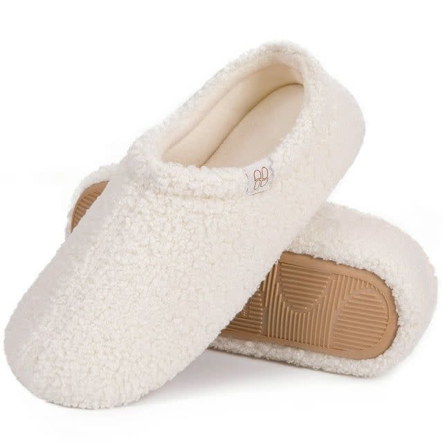 <p><a href="https://go.redirectingat.com?id=74968X1596630&url=https%3A%2F%2Fwww.walmart.com%2Fip%2FHomeTop-Women-s-Cozy-Memory-Foam-Loafer-Slippers-Indoor-Outdoor%2F3035310780&sref=https%3A%2F%2F" rel="nofollow noopener" target="_blank" data-ylk="slk:Shop Now;elm:context_link;itc:0;sec:content-canvas" class="link ">Shop Now</a></p><p>HomeTop Cozy Memory Foam Loafer</p><p>$18.39</p>