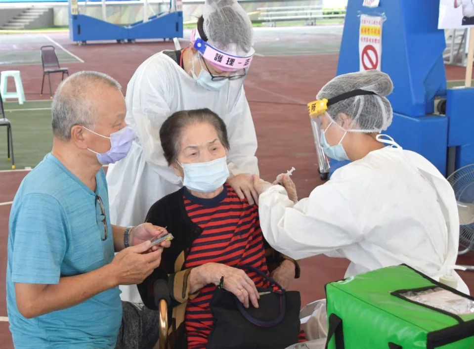 疾管署宣布，流感新增6例重症個案、2人死亡。（圖：資料照由李河錫攝）