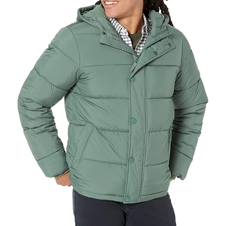 Amazon Essentials Men's Heavyweight Hooded Puffer Coat