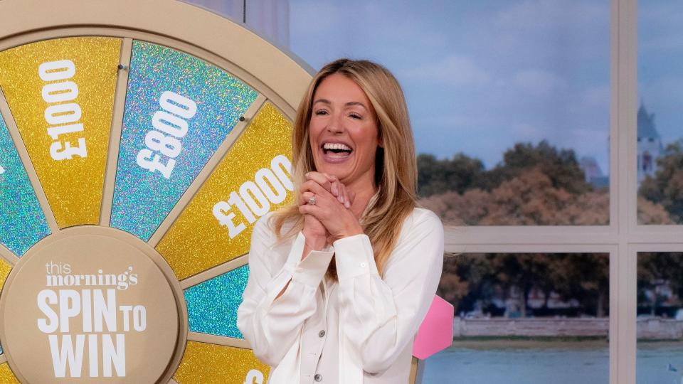 Cat Deeley wore a stunning layered trouser suit on This Morning