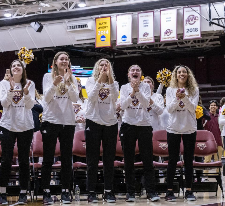 Iona women's basketball players react to the Gaels being revealed on Selection Sunday.
