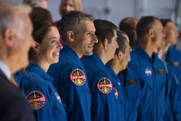 <p>Lors de la présentation des nouveaux astronautes en formation de la Nasa, au centre spatial Johnson, à Houston (Texas), le 6 décembre 2021.</p>