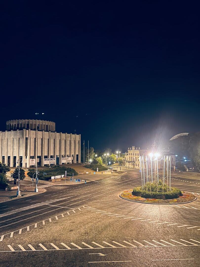 Las ciudades ucranianas se vacían por la noche debido al toque de queda