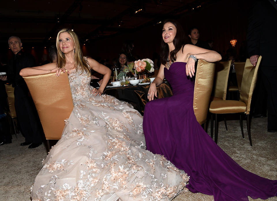 <p>The actresses, both of whom have been vocal about Harvey Weinstein’s abuses, bonded in their ballgowns. (Photo: Kevork Djansezian/Getty Images) </p>