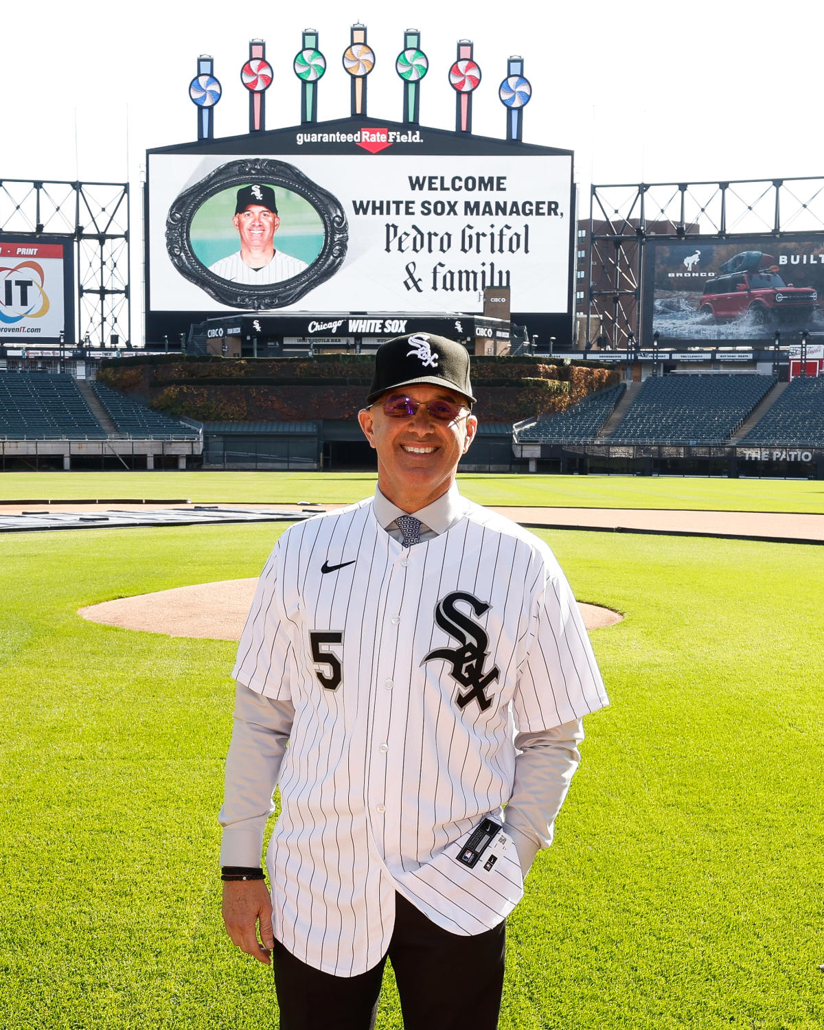 White Sox Contemplate Move from Guaranteed Rate Field