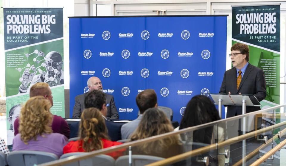 ORNL Director Stephen Streiffer speaks about the importance of project management and project controls skills at ORNL.