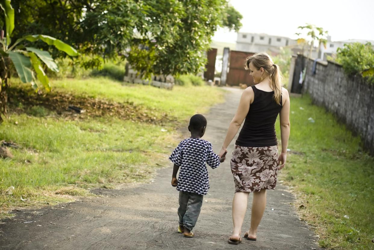 Some African countries are seeking to replace orphanages with family-based care. <a href="https://www.gettyimages.com/detail/photo/missionary-with-child-royalty-free-image/182366165?adppopup=true" rel="nofollow noopener" target="_blank" data-ylk="slk:himarkley/E+ via Getty Images;elm:context_link;itc:0;sec:content-canvas" class="link ">himarkley/E+ via Getty Images</a>