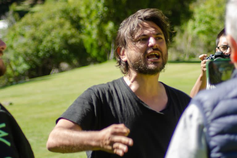 Juan Grabois en la propiedad de Lago Escondido