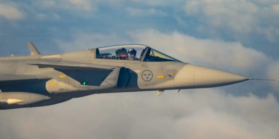 Ein schwedischer JAS-39 Gripen Kampfjet im schwedischen Himmel am 18. Februar 2022. - Copyright: US Air Force/Tech. Sgt. Corban Lundborg