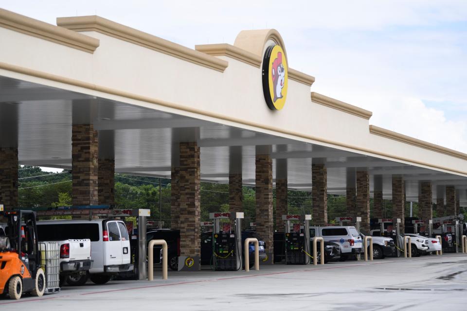 Cars pull in for gas at a pre-opening event for first responders at the new Buc-ee’s at 170 Buc-ee’s Boulevard in Sevierville, Friday, June 23, 2023.