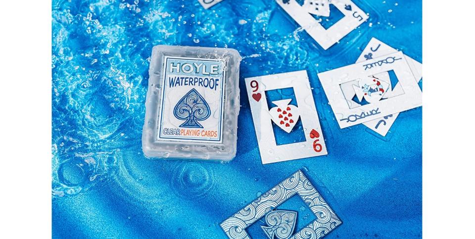 Cartas de Poker Transparentes e Impermeables / Imagen: Amazon México