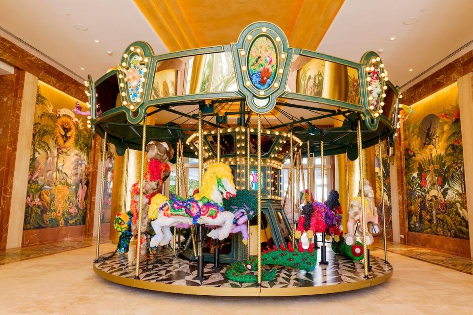 Raul de Nieves's Carousel