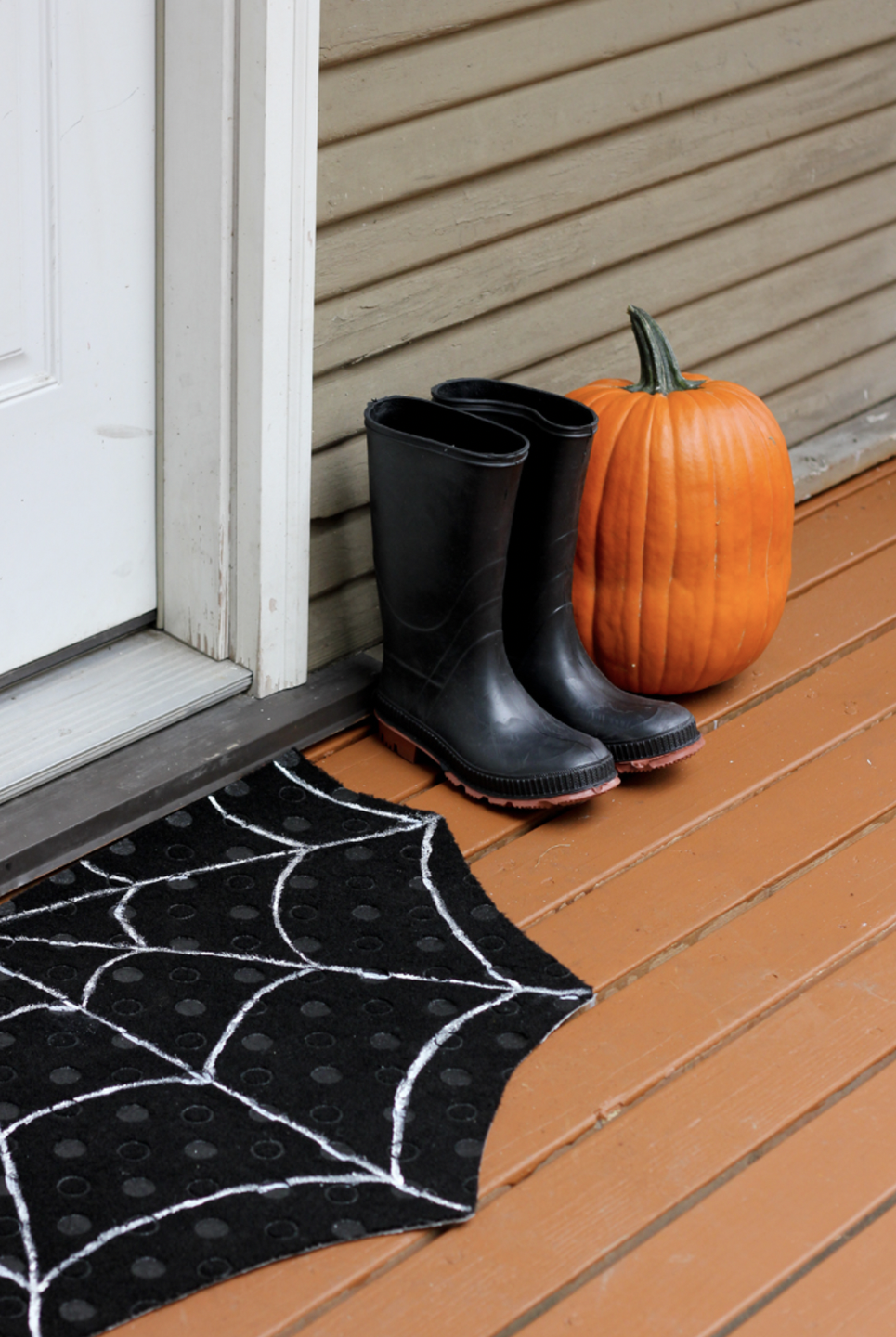 halloween porch décor