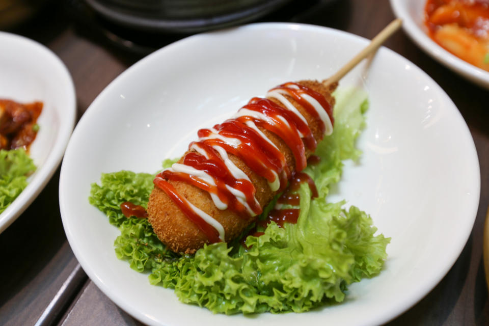 Pocha Plaza Singapura 12 - corn dog