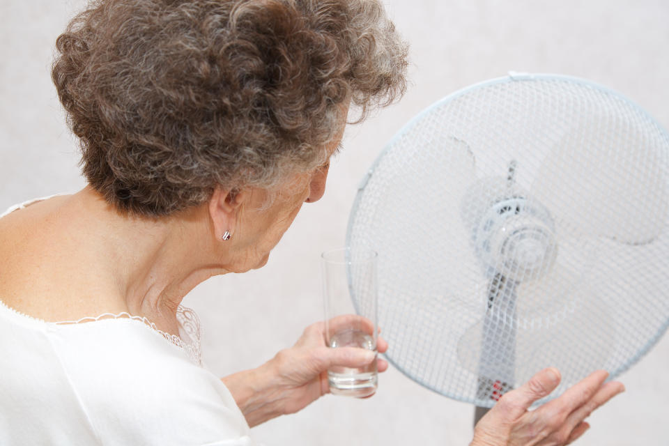Besonders bei Hitze und schwankendem Luftdruck ist für ältere Menschen Vorsicht angebracht. (Symbolbild: Getty)