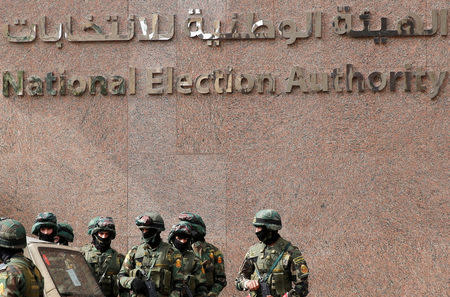 Special forces soldiers guard the National Election Authority, which is in charge of supervising the 2018 presidential election in Cairo, Egypt, January 24, 2018. REUTERS/Amr Abdallah Dalsh