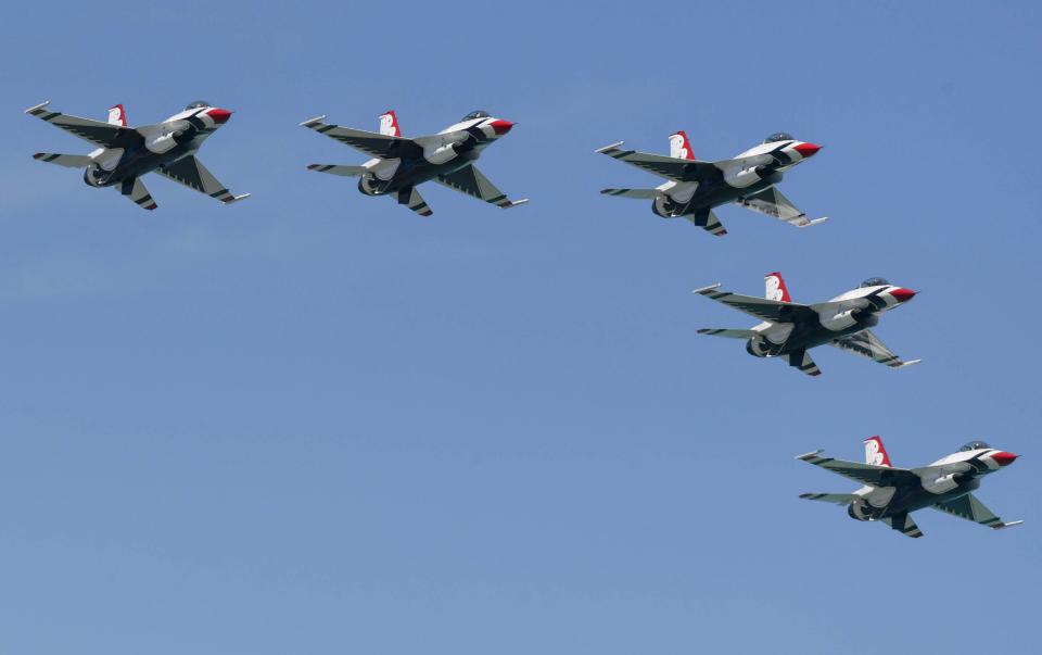 The US Air Force Thunderbirds wow the crowds on the beach during the Cocoa Beach Air Show Saturday, April 15, 2023. Craig Bailey/FLORIDA TODAY via USA TODAY NETWORK