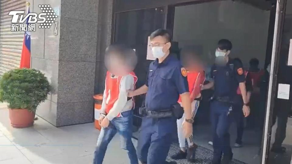 警方訊後依法將張男等4人移送法辦。（圖／TVBS）