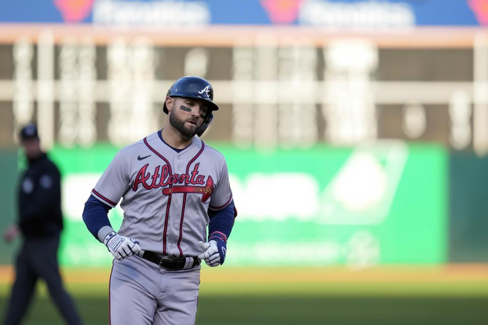 Atlanta Braves' Kevin Pillar runs the bases after hitting a solo home run against the Oakland Athletics during the third inning of a baseball game in Oakland, Calif., Tuesday, May 30, 2023. (AP Photo/Godofredo A. Vásquez)