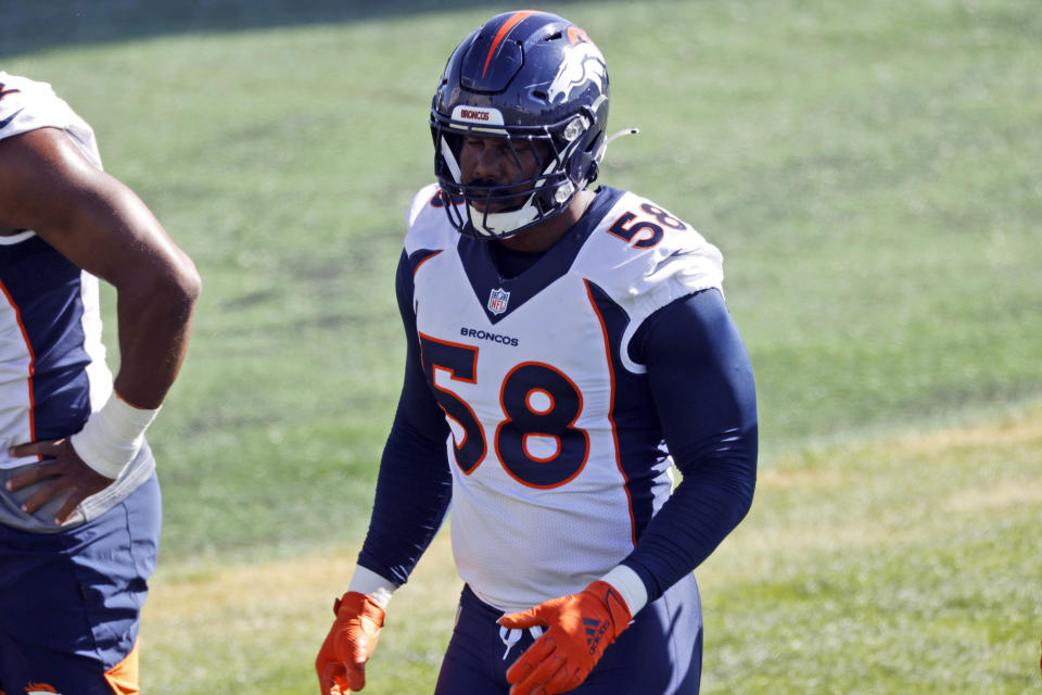 Denver Broncos linebacker Von Miller takes part in drills during NFL football practice Thursday, Sept. 3, 2020, in Englewood, Colo. (AP Photo/David Zalubowski)