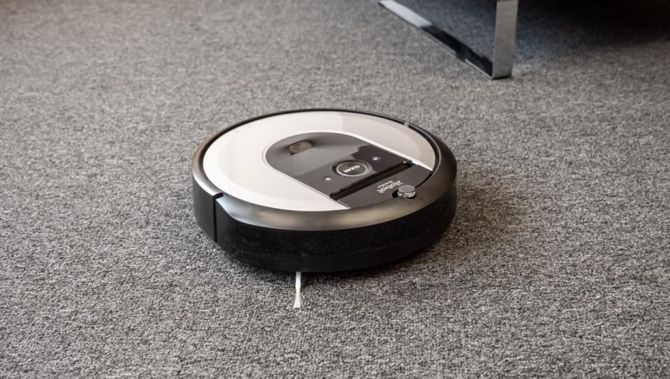 This robot vacuum will be your new best friend.
