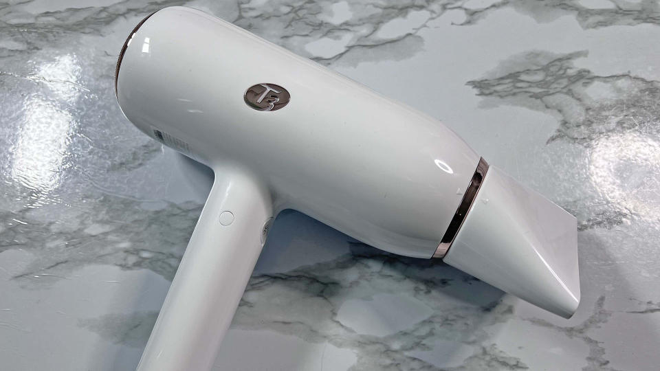 T3 Featherweight hair dryer