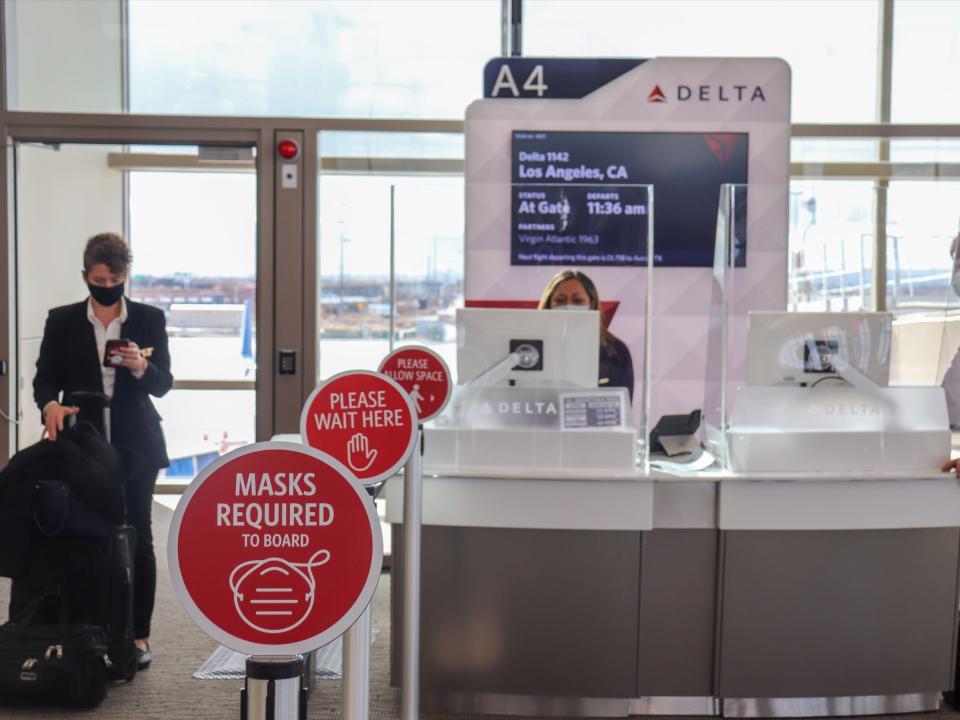 Flying on Delta Air Lines during pandemic