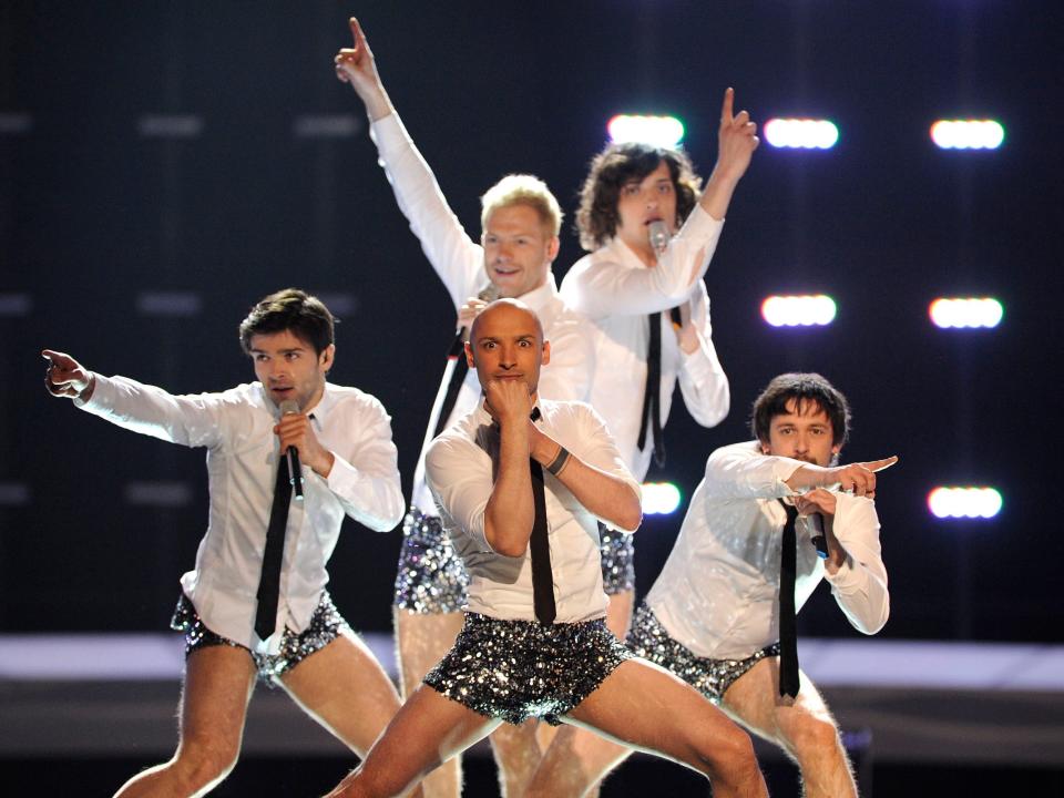 InCulto performs at the semi-final of the 2010 Eurovision Song Contest.