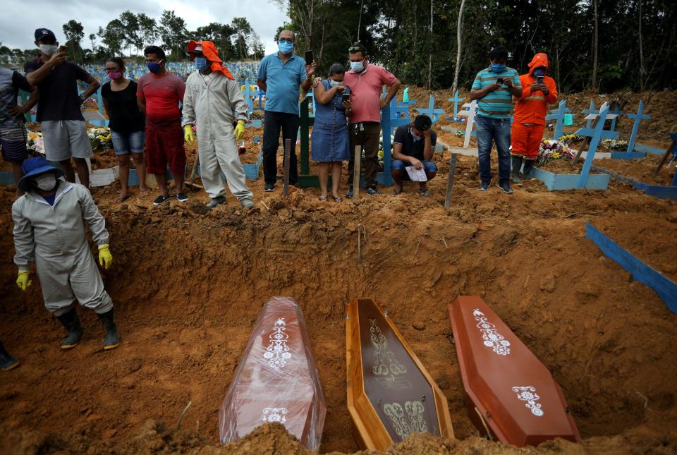 Brazil graves 10.JPG