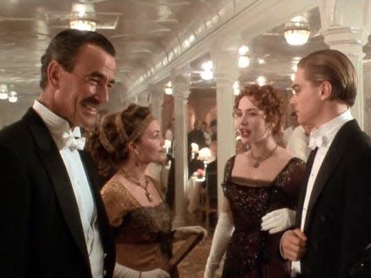 titanic dinner scene