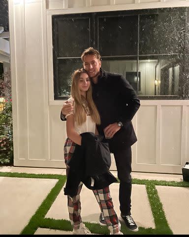 <p>Sofia Pernas Instagram</p> Justin Hartley and his daughter Isabella Hartley.