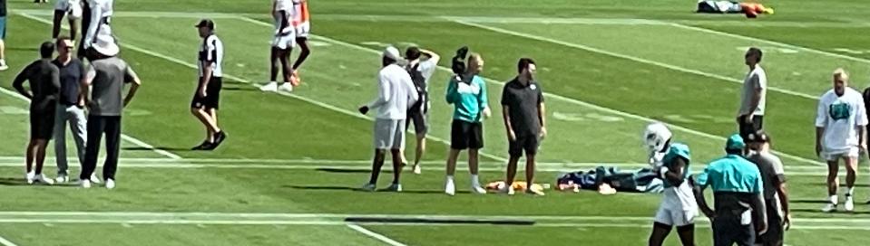 Look closely and you'll see Heat coach Erik Spoelstra on the far left, with his back to the camera, talking with Dan Marino (in white hat) and, on the far right wearing a white, long-sleeved T-shirt, that's Jake Paul.