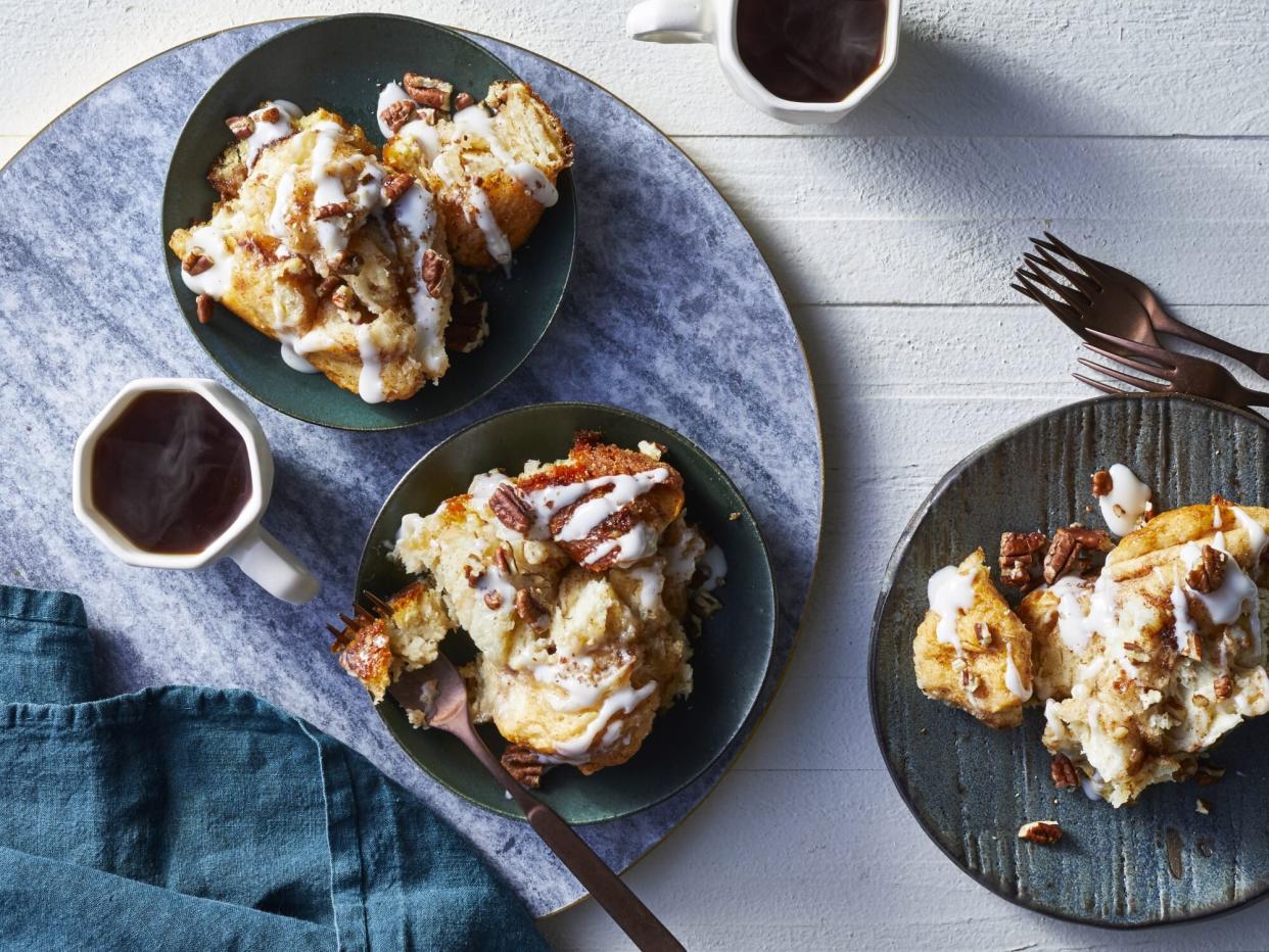 Crock Pot Cinnamon Roll Casserole