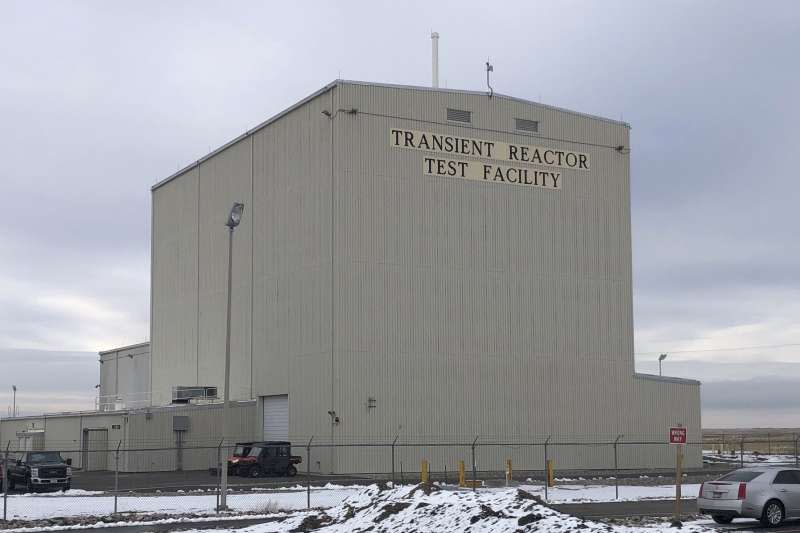 美國愛達荷州的愛達荷國家實驗室暫態試驗反應爐（Transient Test Reactor），中斷23年後，去年重啟核能試驗。（AP）