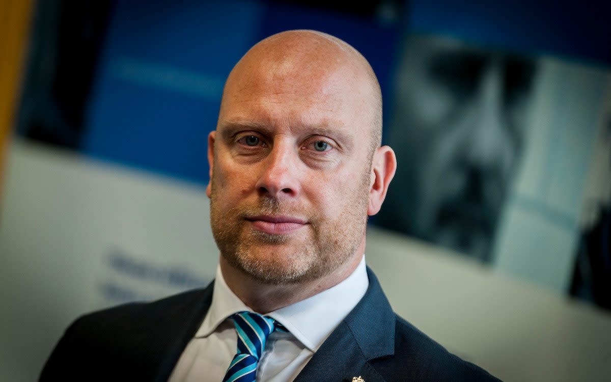 Nick Smart, head of Police Superintendents' Association, criticised the Government over the early release of prisoners