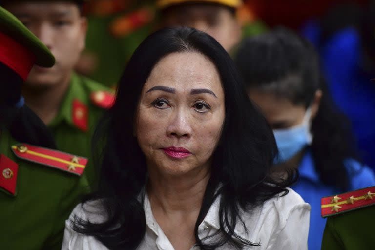 La magnate de bienes raíces vietnamita Truong My Lan en un tribunal en la ciudad de Ho Chi Minh el 11 de abril de 2024.