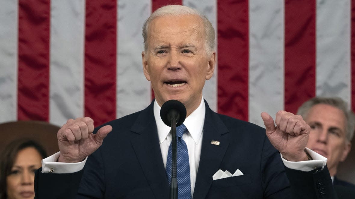 U.S. President Joe Biden delivers the State of the Union address to a joint session of Congress as Vice President Kamala Harris and House Speaker Kevin McCarthy (R-Calif.) listen on February 7, 2023 in the House Chamber of the U.S. Capitol in Washington, D.C. (Photo by Jacquelyn Martin-Pool/Getty Images)