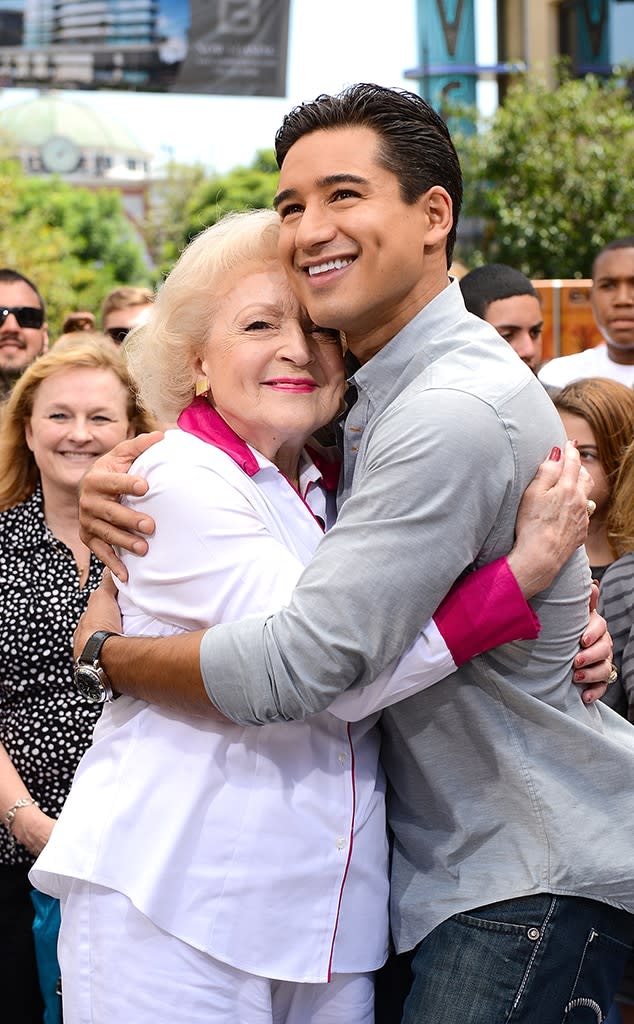 Betty White, Mario Lopez