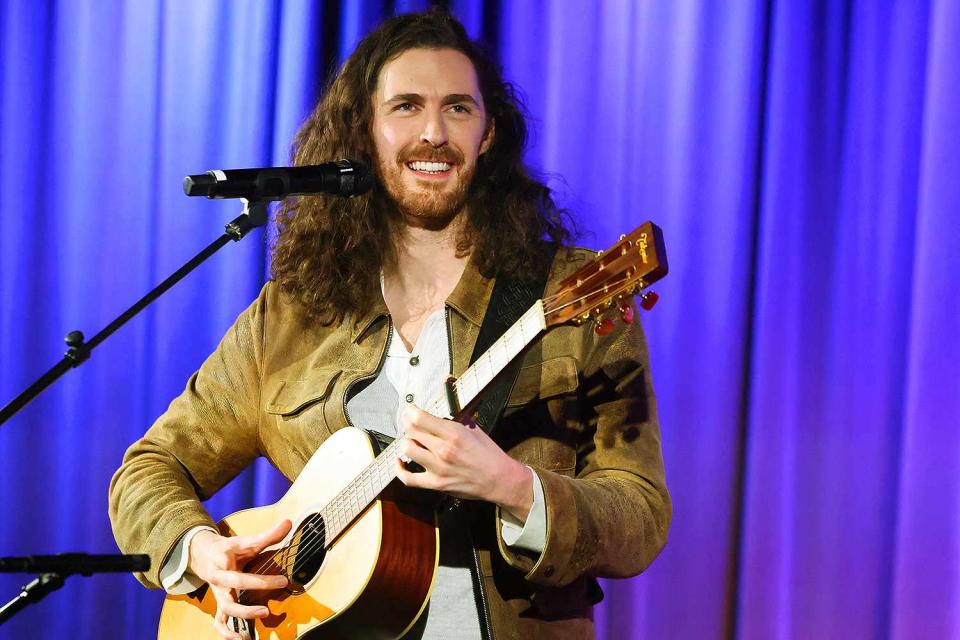 <p>Rodin Eckenroth/Getty Images</p> Hozier in Los Angeles on Oct. 30, 2023