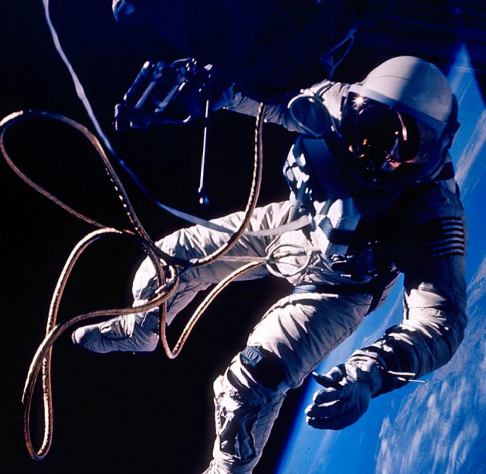 Ed White made the United States' first spacewalk on 3 June 1965 during the Gemini 4 mission. The extra-vehicular activity (EVA) started at 19:45 UT (3:45 p.m. EDT) on the third orbit when White opened his hatch and used the hand-held manuevering oxygen-jet gun to push himself out of the capsule. The EVA started over the Pacific Ocean near Hawaii and lasted 23 minutes, ending over the Gulf of Mexico. Initially, White propelled himself to the end of the 8 meter tether and back to the spacecraft three times using the hand-held gun. After the first three minutes the fuel ran out and White manuevered by twisting his body and pulling on the tether. The photographs were taken by commander James McDivitt 19:54 UT (3:54 p.m. EDT) Over New Mexico (NASA photo ID S65-30433)