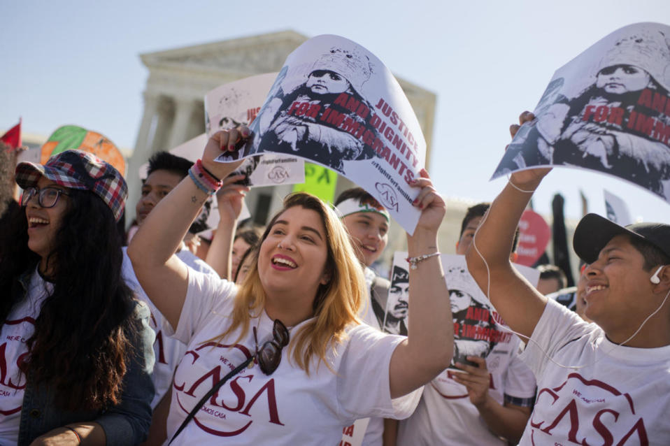 Immigration reform supporters rally