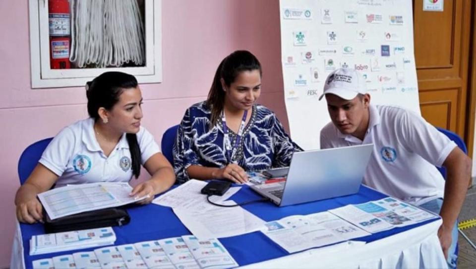 Función Pública pone a disposición becas para estudio de maestrías y pregados en Colombia. Foto: cortesía Función Pública.