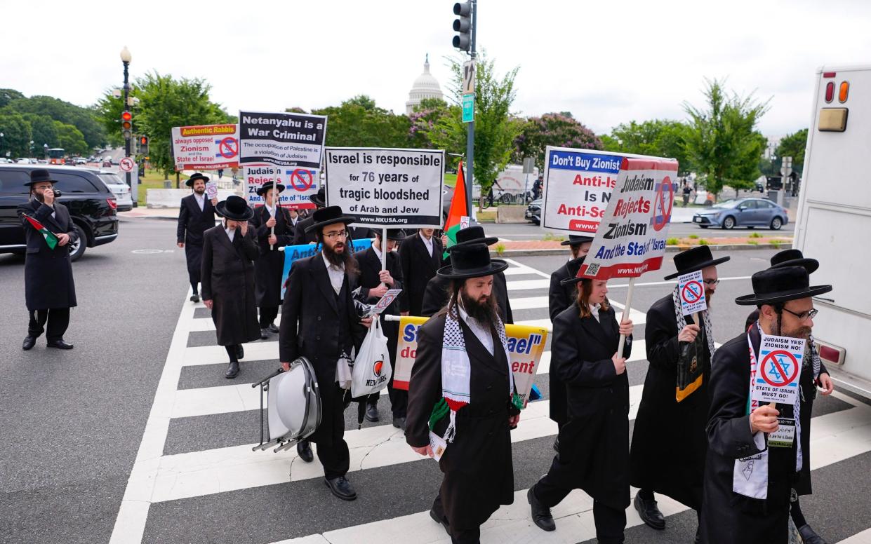 Jewish protestors joined the march as they called on Mr Netanyahu to 'end the bloodshed'