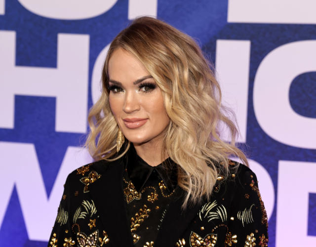 Carrie Underwood Arriving at My Gift Watch Party, December 3, 2020 – Star  Style