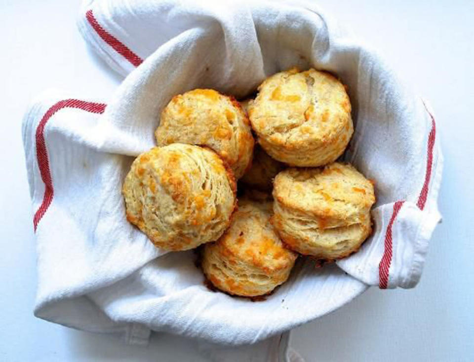 Garlic Cheddar Biscuits