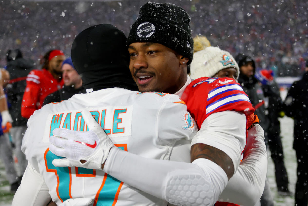 NFL Week 15 fantasy football and DFS targets and fades: Tua