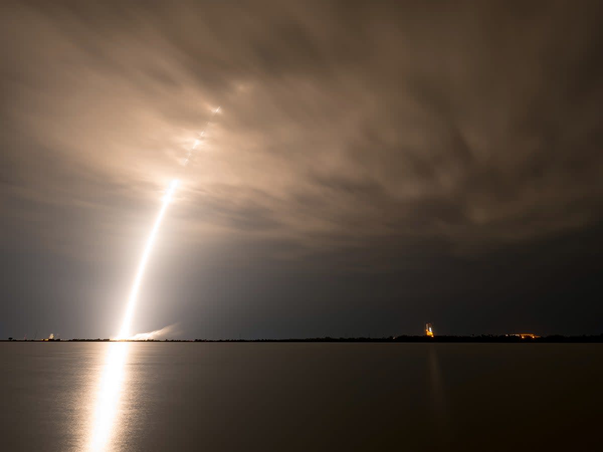 A SpaceX Falcon 9 carrying an Inmarsat satellite launches from Cape Canaveral, Florida, on 17 February, 2023  (SpaceX/ Inmarsat)