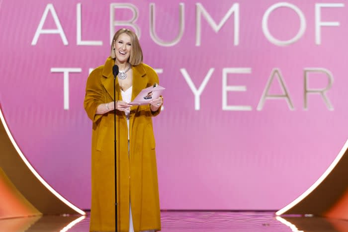 Céline Dion aparece por sorpresa en los Grammy