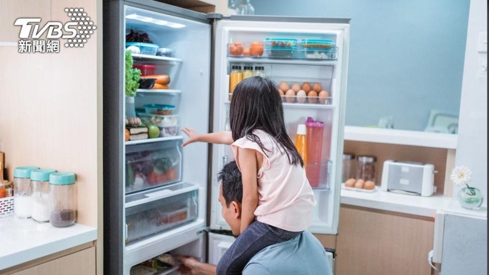 台電提醒冰箱不要開太久。（示意圖／shutterstock達志影像）