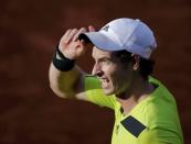 Andy Murray of Britain looks on during his men's singles match against Fernando Verdasco of Spain at the French Open tennis tournament at the Roland Garros stadium in Paris June 2, 2014. REUTERS/Stephane Mahe